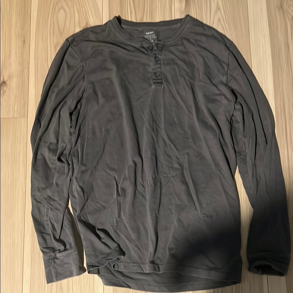 Old Navy Gray Long Sleeve Tee Casual Comfort
